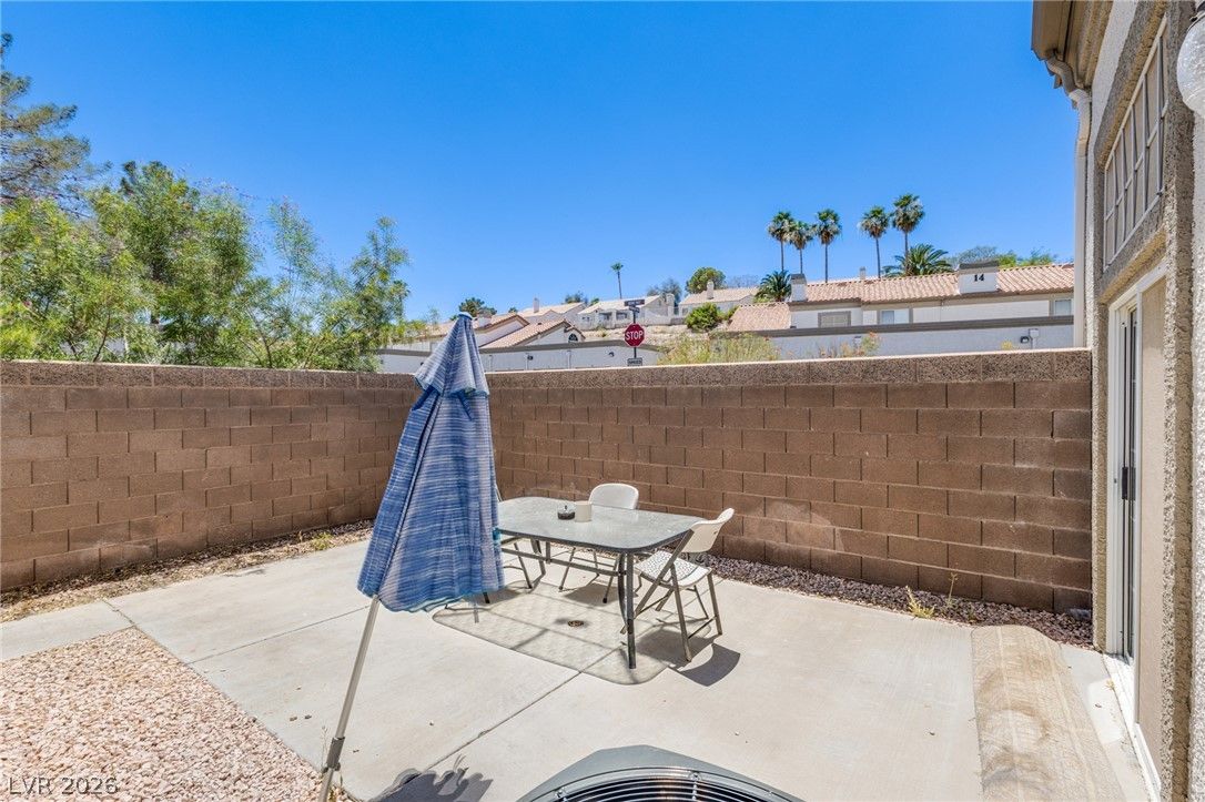 1684 Normandy Way 811 — photo 5