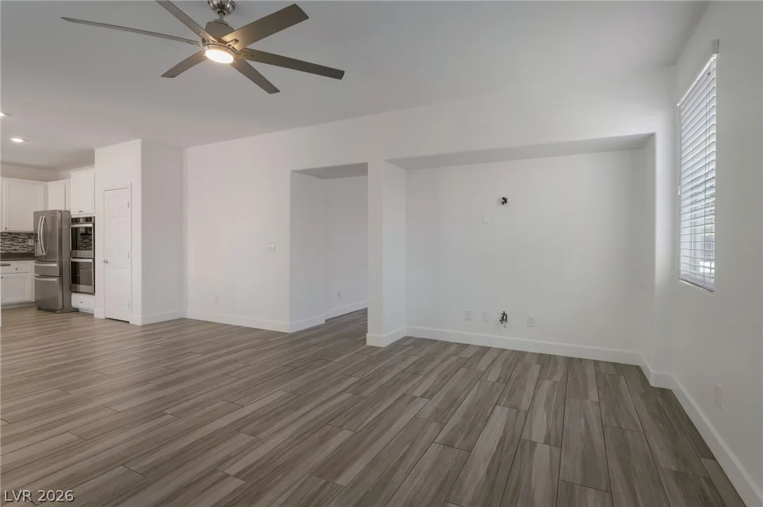 10953 Cherokee Landing Street — photo 5 of 24