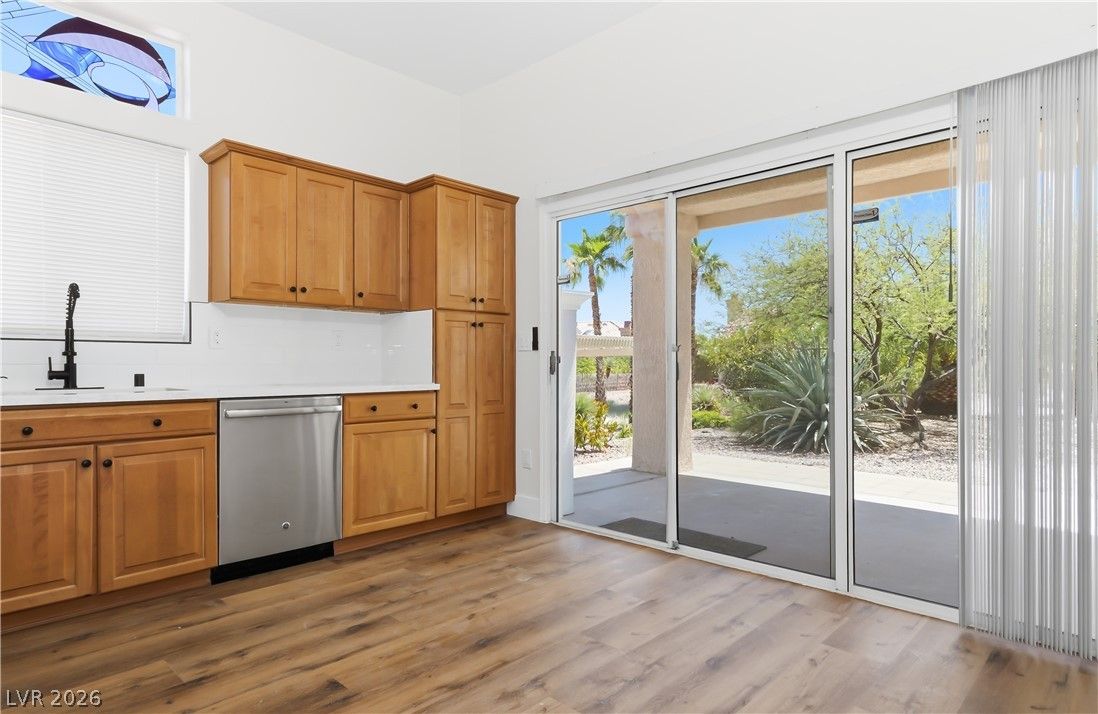 Photo 34