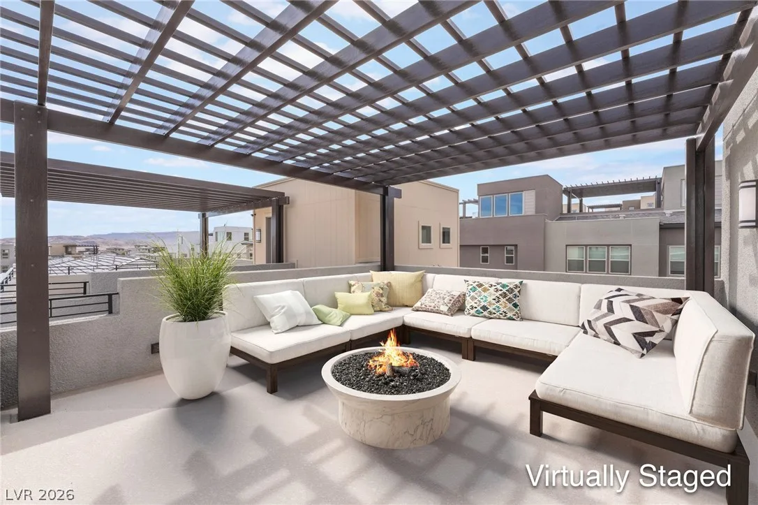 667 Grey Saker Street — photo 2