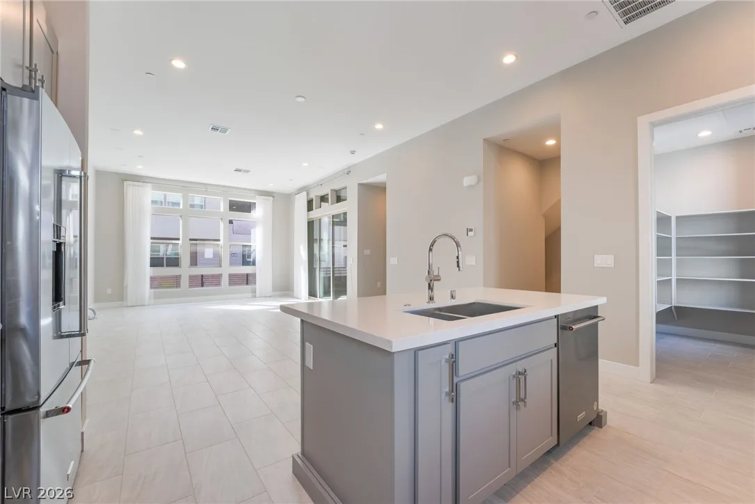 667 Grey Saker Street — photo 4