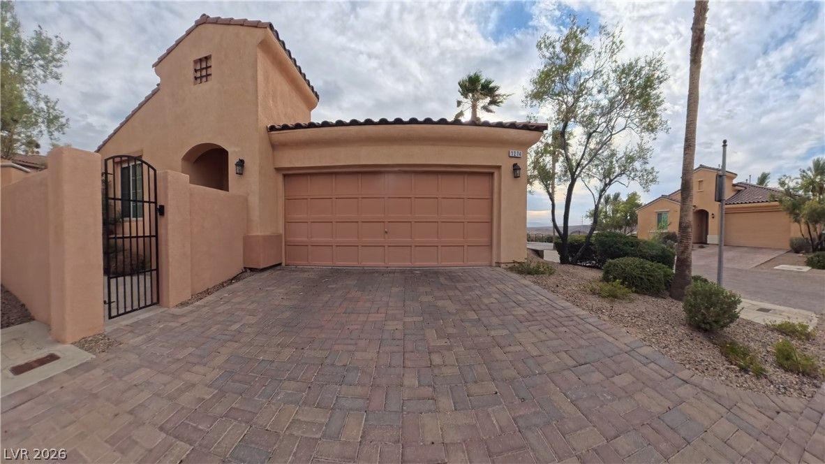 1274 Calcione Drive — photo 3