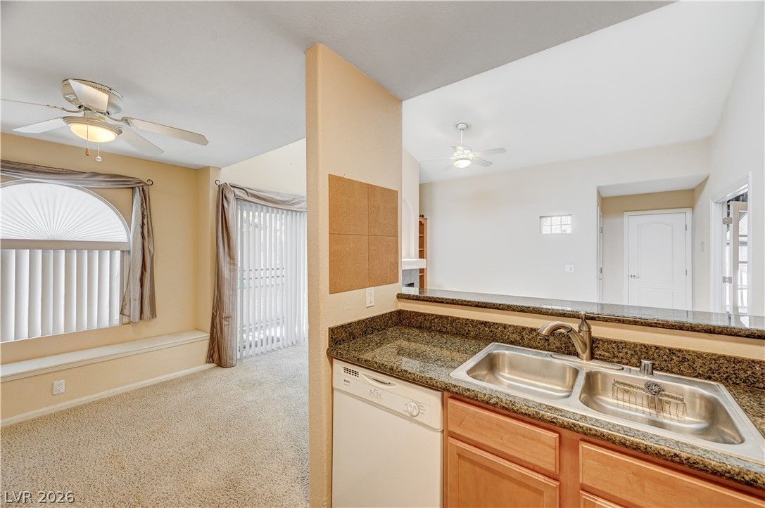 9325 West Desert Inn Road 226 — photo 4