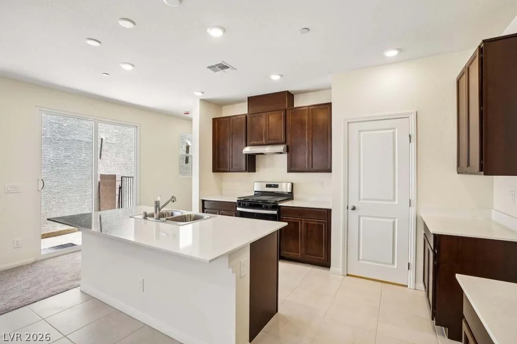 2695 Cibola Forest Street — photo 4