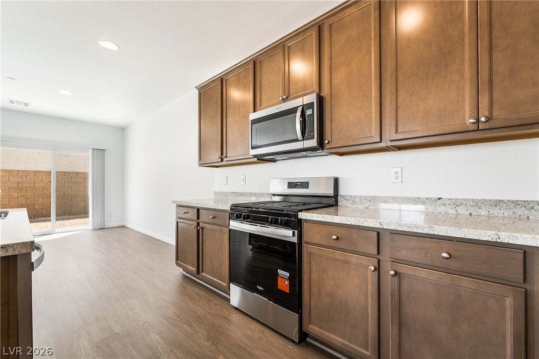 9332 Juniper Shade Street — photo 4 of 27