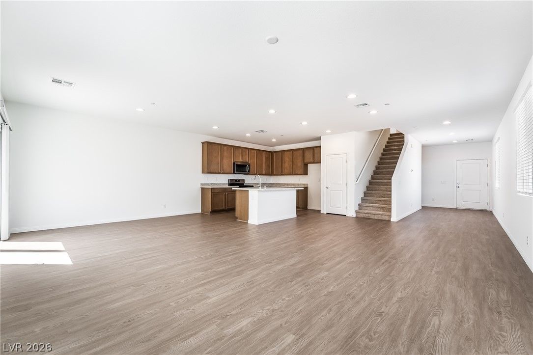 9332 Juniper Shade Street — photo 5 of 27