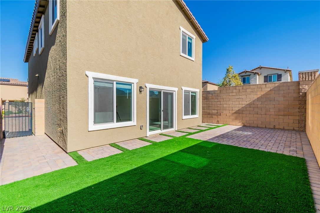 7019 Alabaster Peak Street — photo 3 of 58