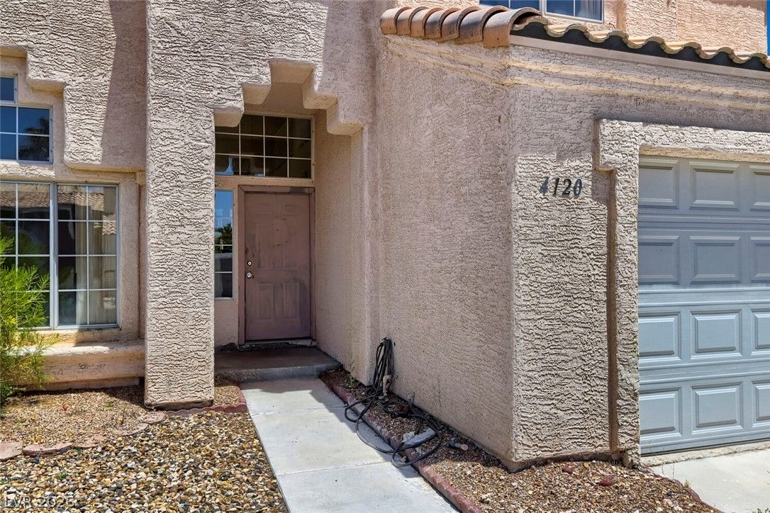 4120 Laurel Hill Drive — photo 3 of 34