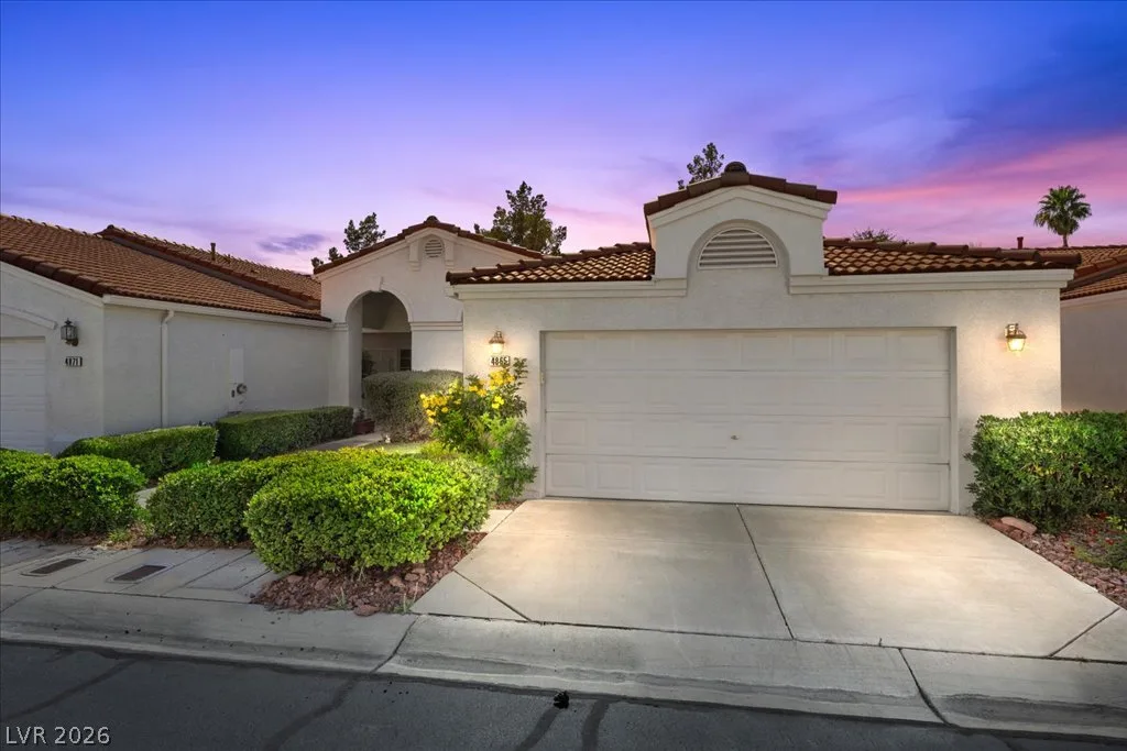 4865 Cliff Crest Street — photo 2