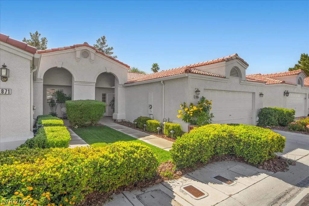 4865 Cliff Crest Street — photo 3