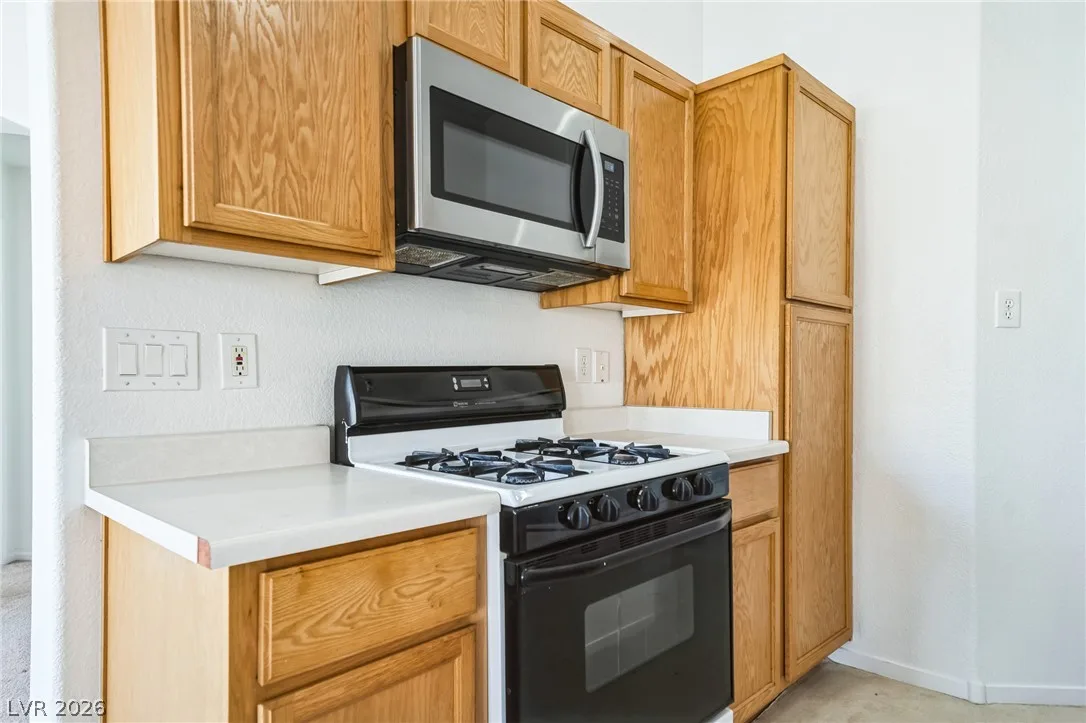 6069 Mustang Breeze Trail 101 — photo 4