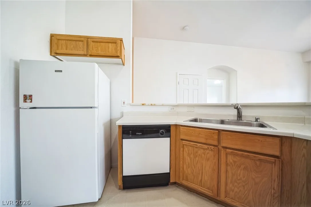 6069 Mustang Breeze Trail 101 — photo 5