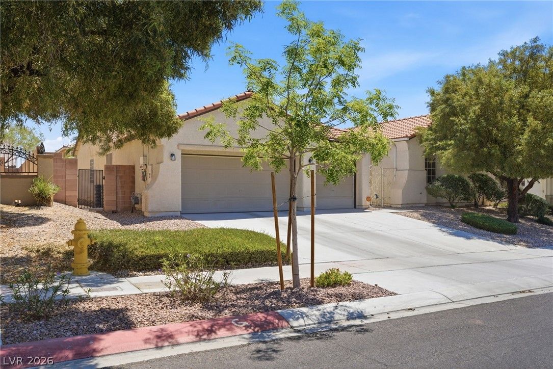 6524 Black Oaks Street — photo 2