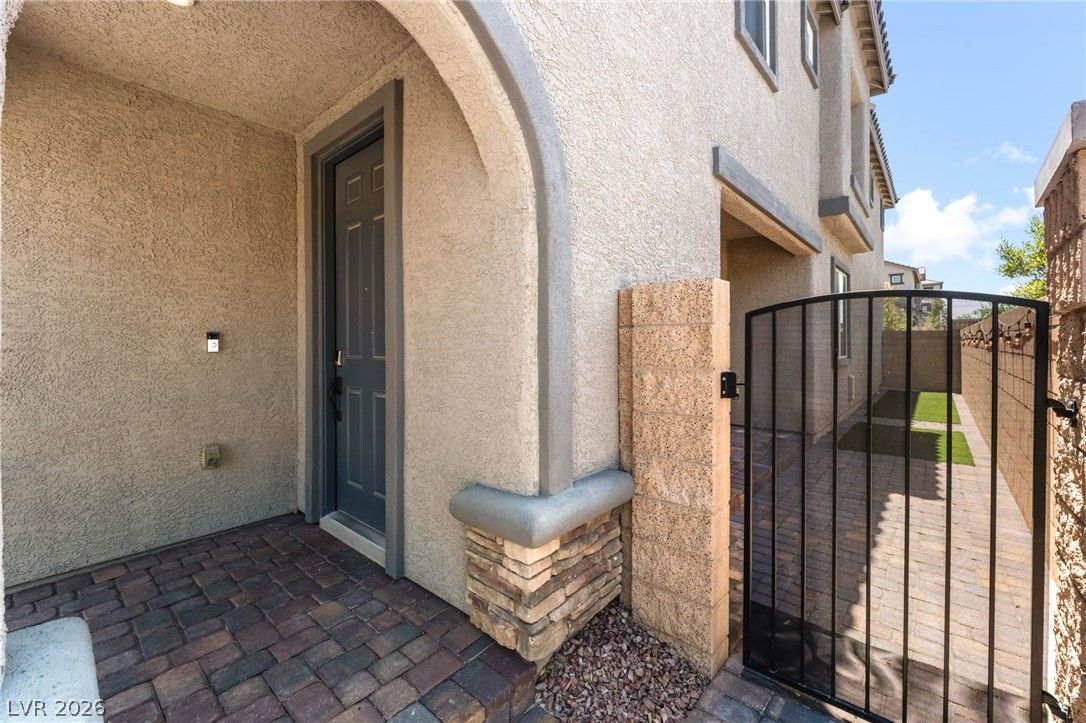 8030 Mercury Skye Street — photo 4 of 51