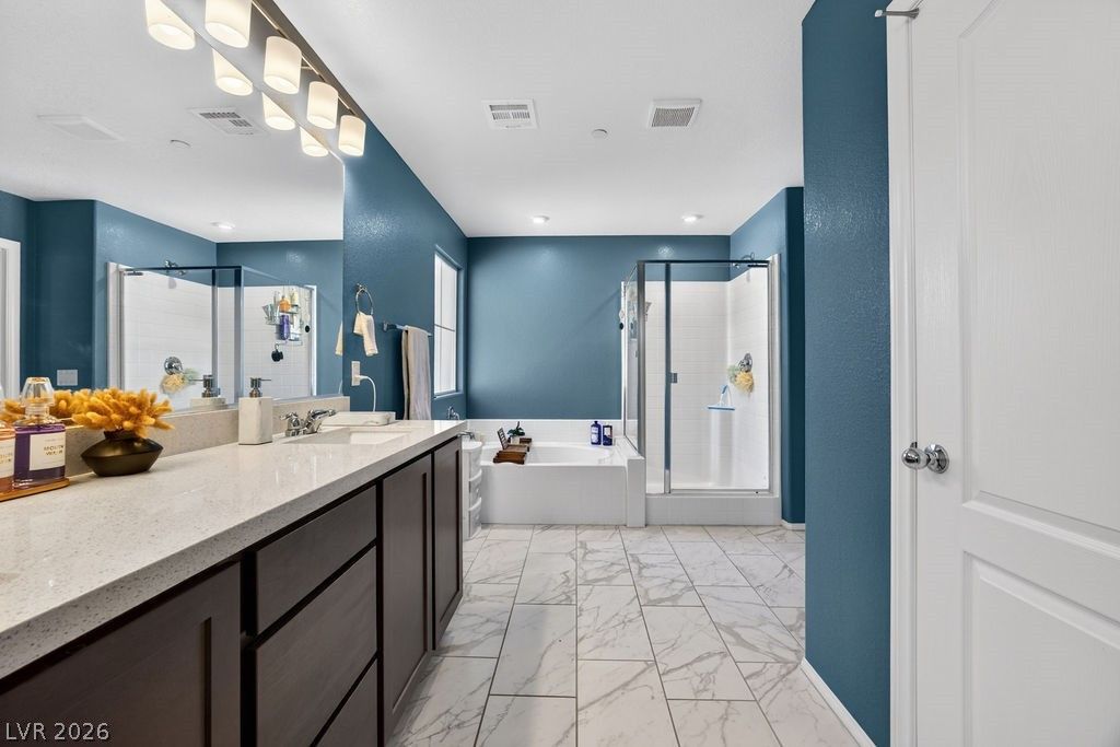 10582 Sariah Skye Avenue — photo 5