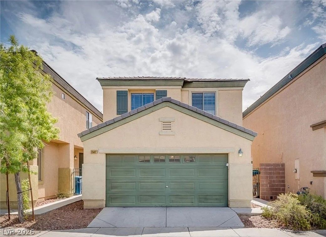 7582 Whiskey Moon — photo 2 of 42