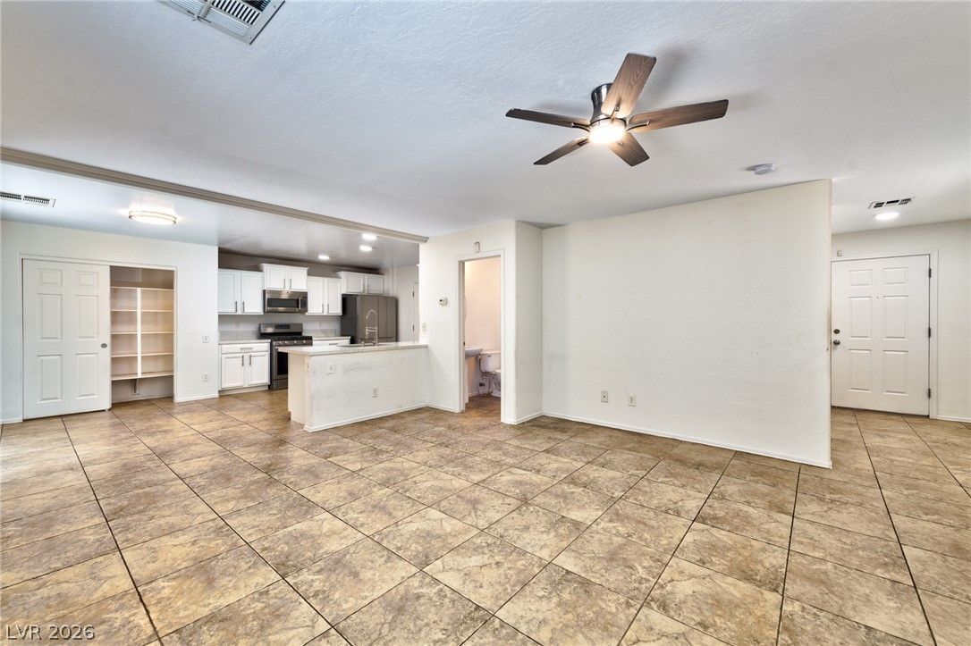 8940 Marmo Avenue — photo 3