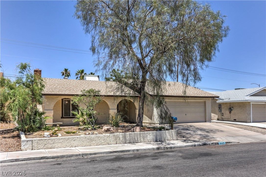 6604 Larchwood Lane — photo 3