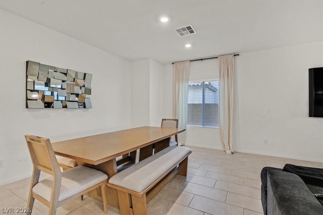 1842 Farah Falls Place — photo 5 of 27