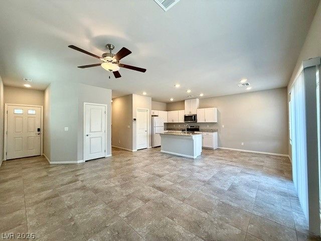 7606 Red Plumeria Avenue — photo 3 of 24