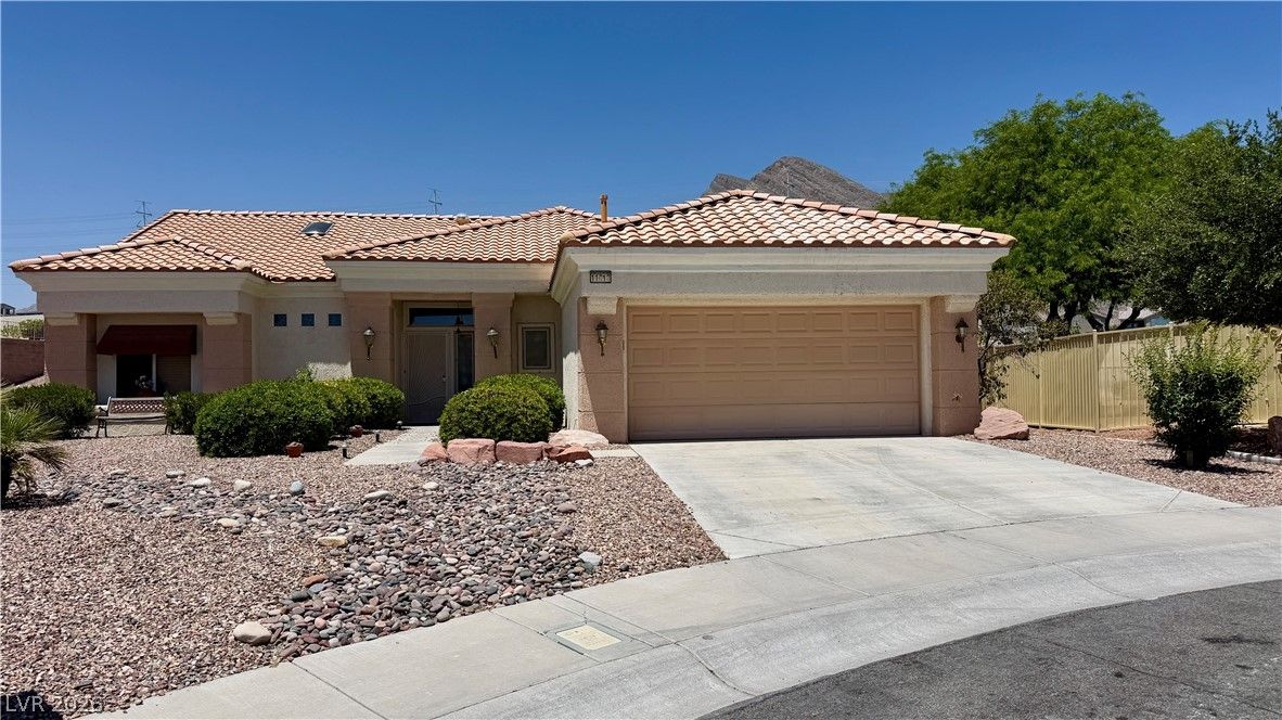 11013 McKendrec Court — photo 1