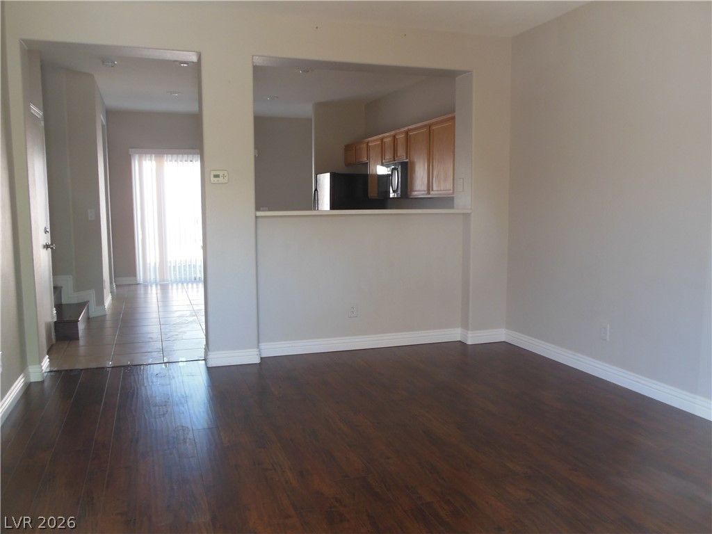 7431 Mariposa Grove Street — photo 2 of 19