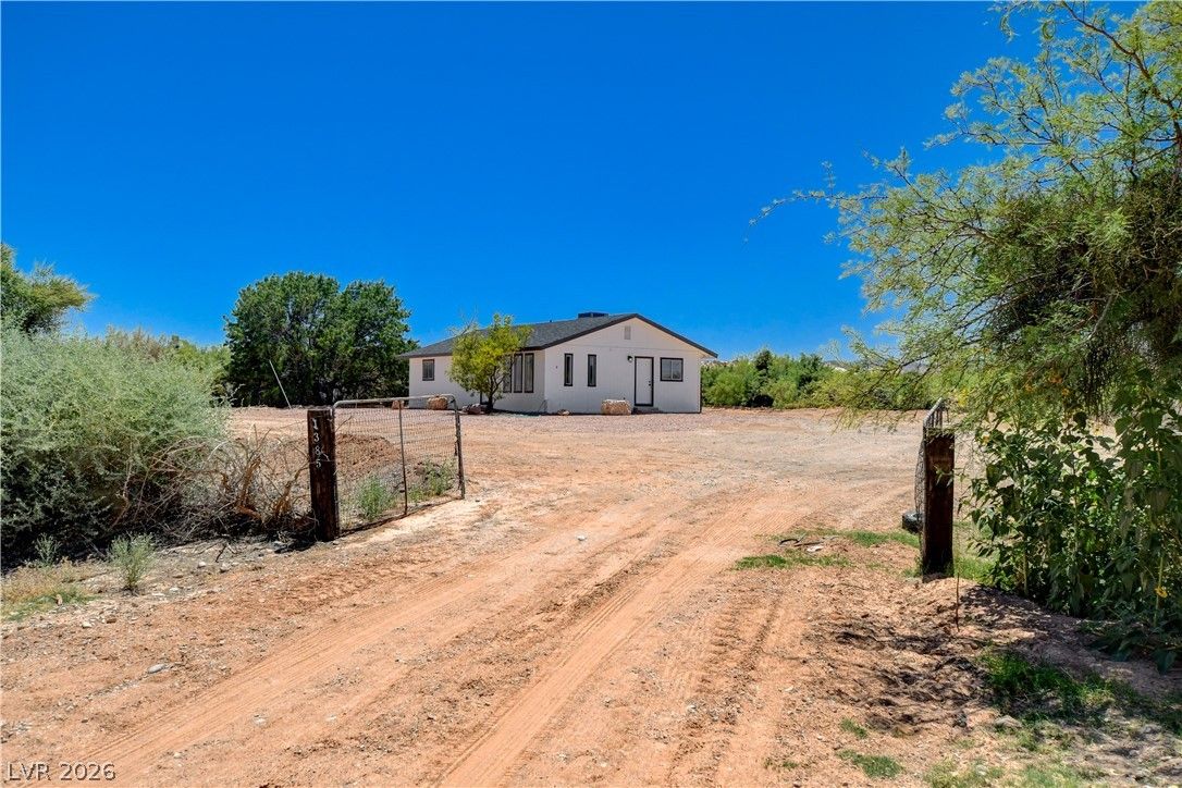 1385 South Moapa Valley Boulevard — photo 3
