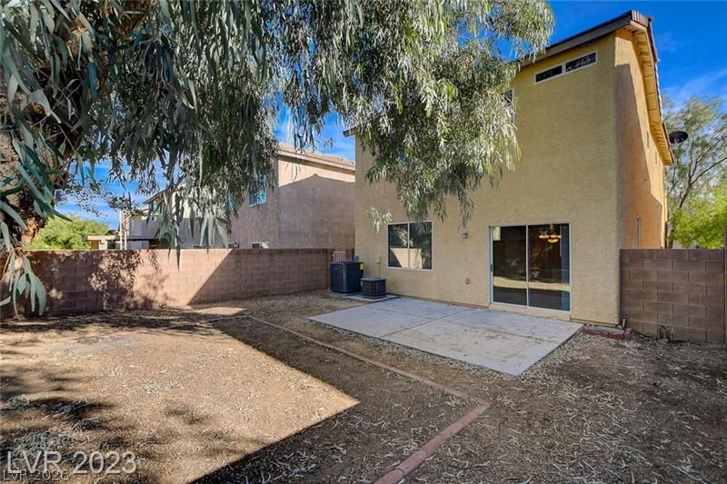 9128 Blue Raven Avenue — photo 4 of 33