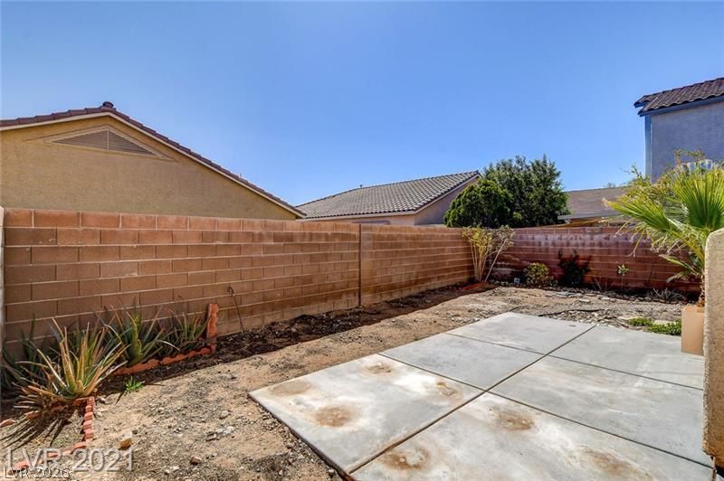 7993 Sky Birch Court — photo 4 of 35