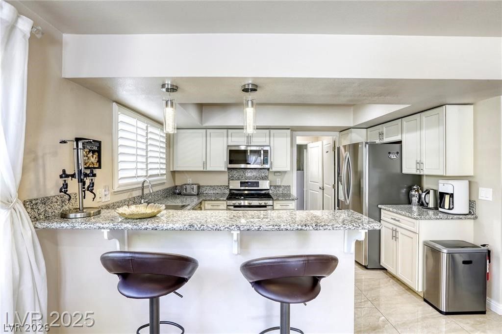 4068 Spitze Drive — photo 4