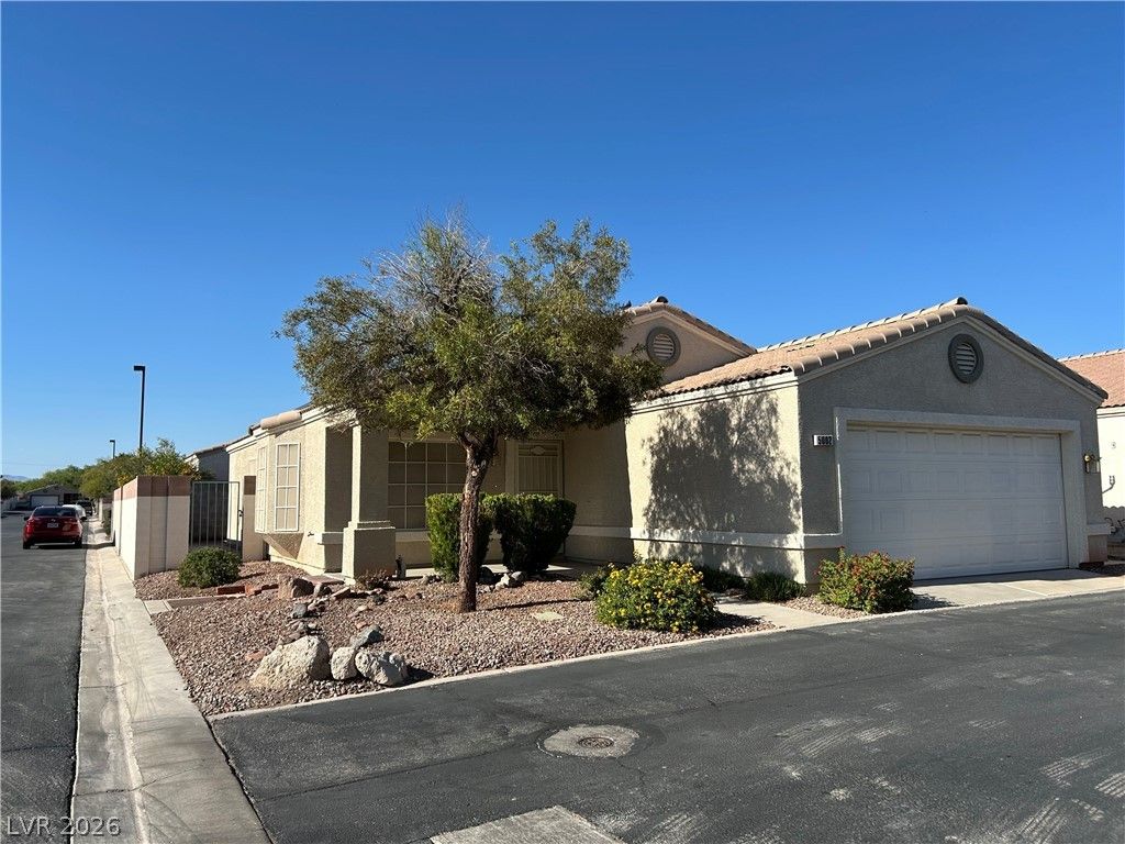 5002 Mascaro Drive — photo 3 of 29