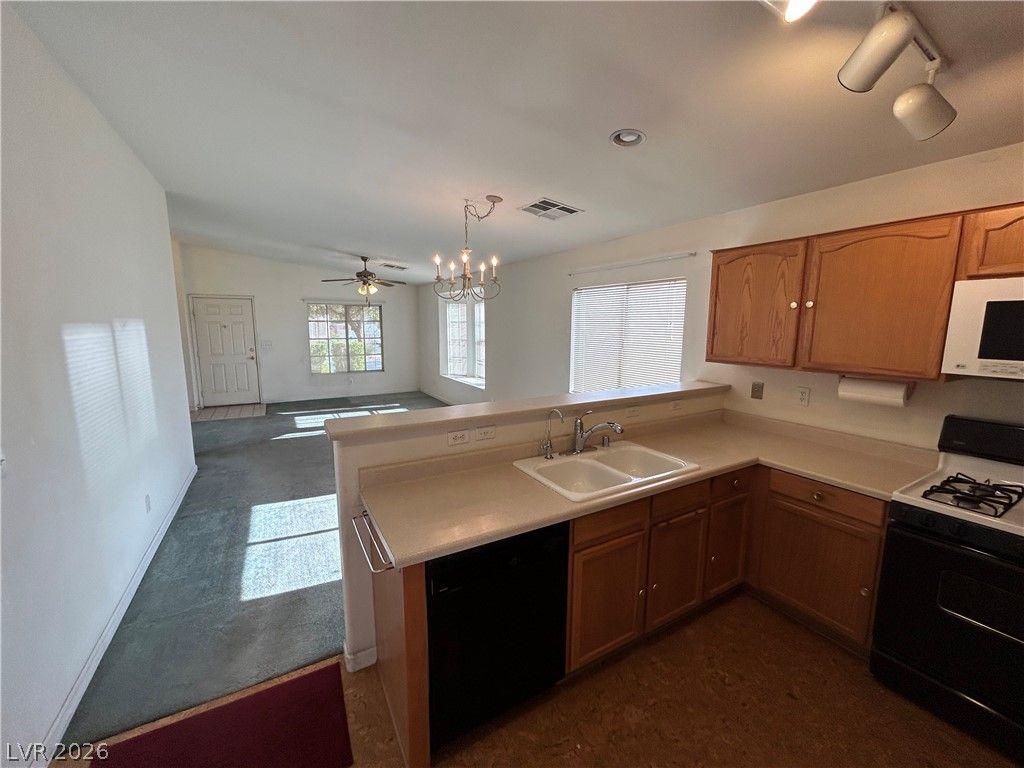 5002 Mascaro Drive — photo 5 of 29