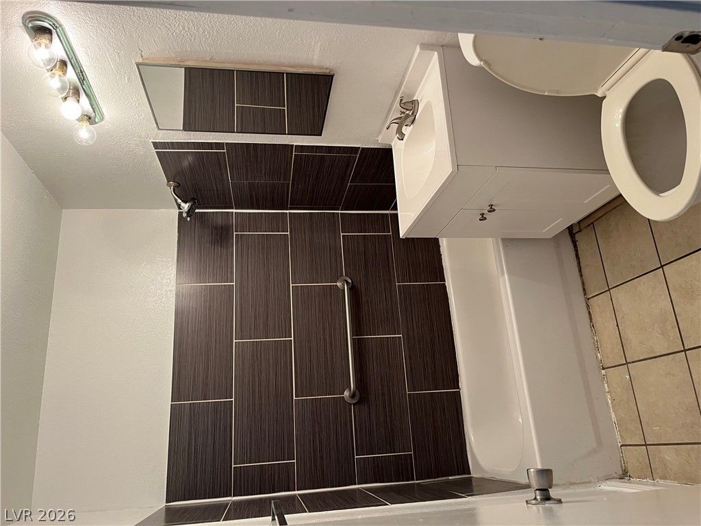 610 North 11th Street — photo 4 of 13
