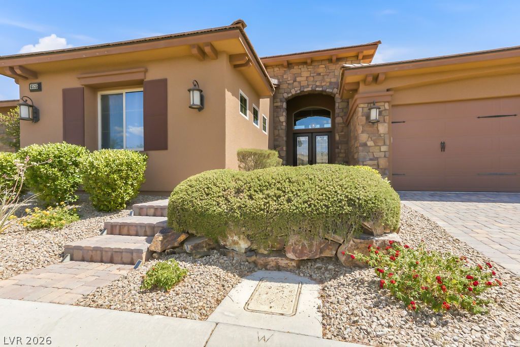 6535 Lyon Estates Avenue — photo 2