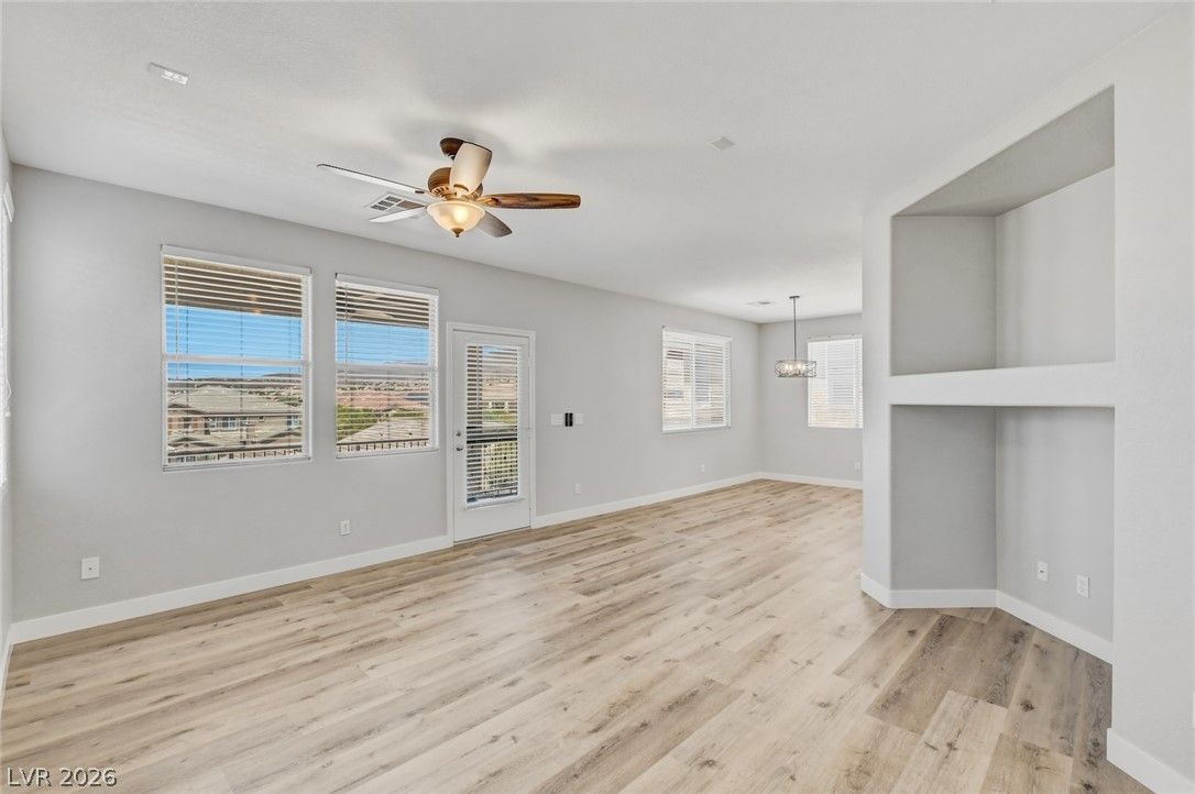 2824 KINKNOCKIE Way — photo 3 of 59