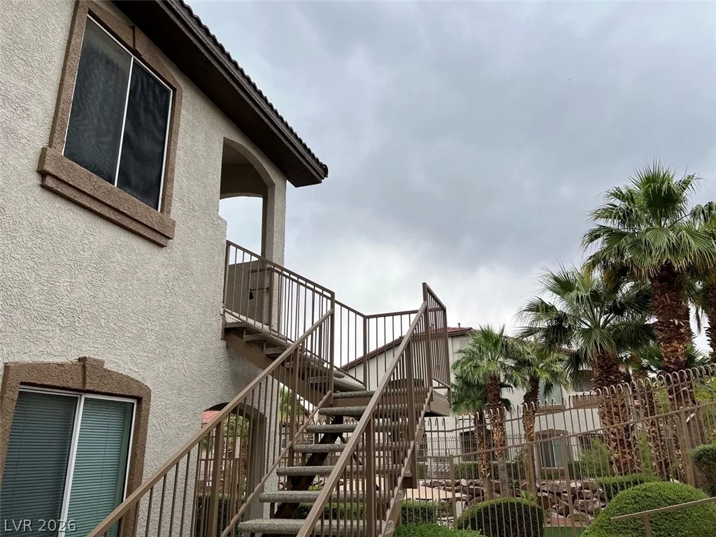 2305 West Horizon Ridge Parkway 521 — photo 3