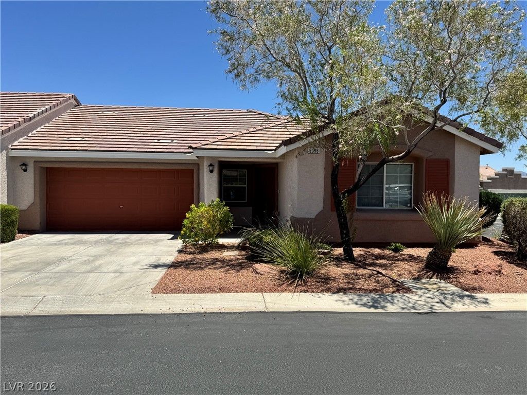 5396 Golden Barrel Avenue — photo 2
