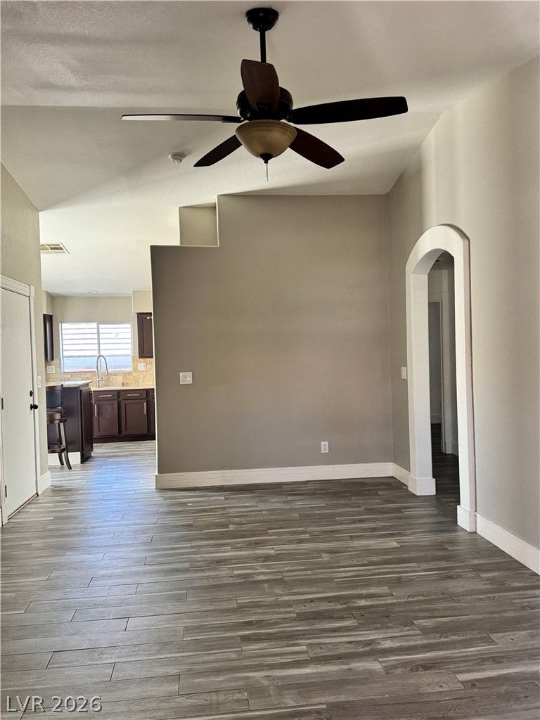 5396 Golden Barrel Avenue — photo 4