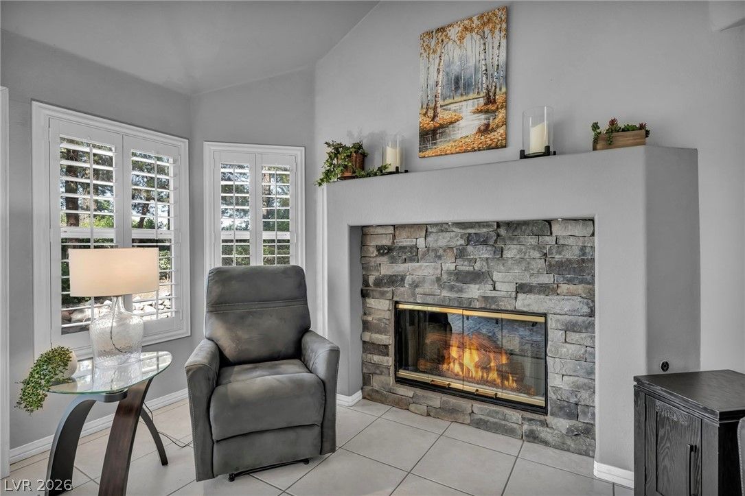 6954 Emerald Springs Lane — photo 4