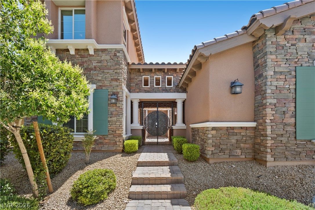 8 Tea Olive Drive — photo 3