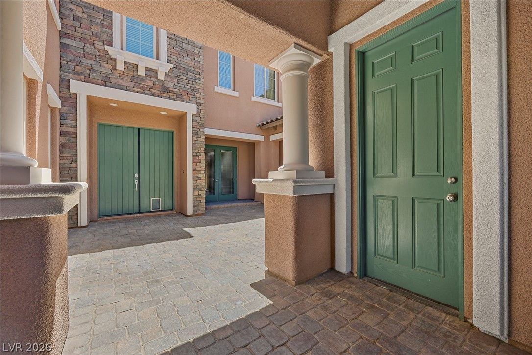 8 Tea Olive Drive — photo 4