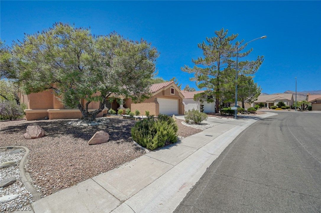 9617 GOLD BANK Drive — photo 3 of 55