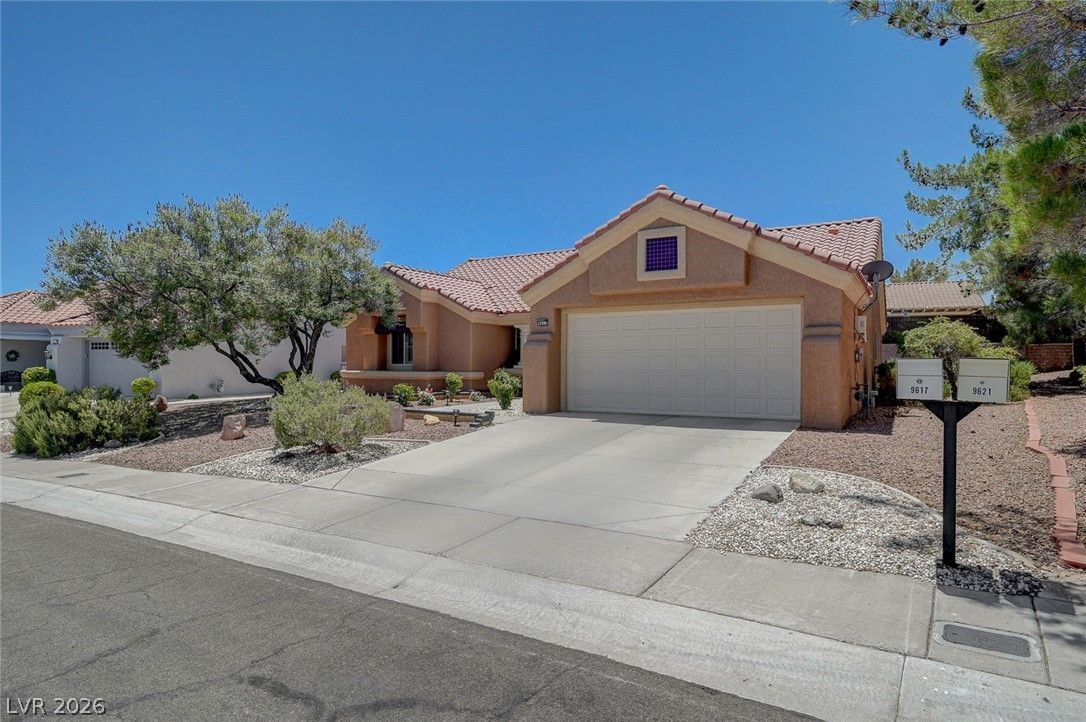 9617 GOLD BANK Drive — photo 5 of 55