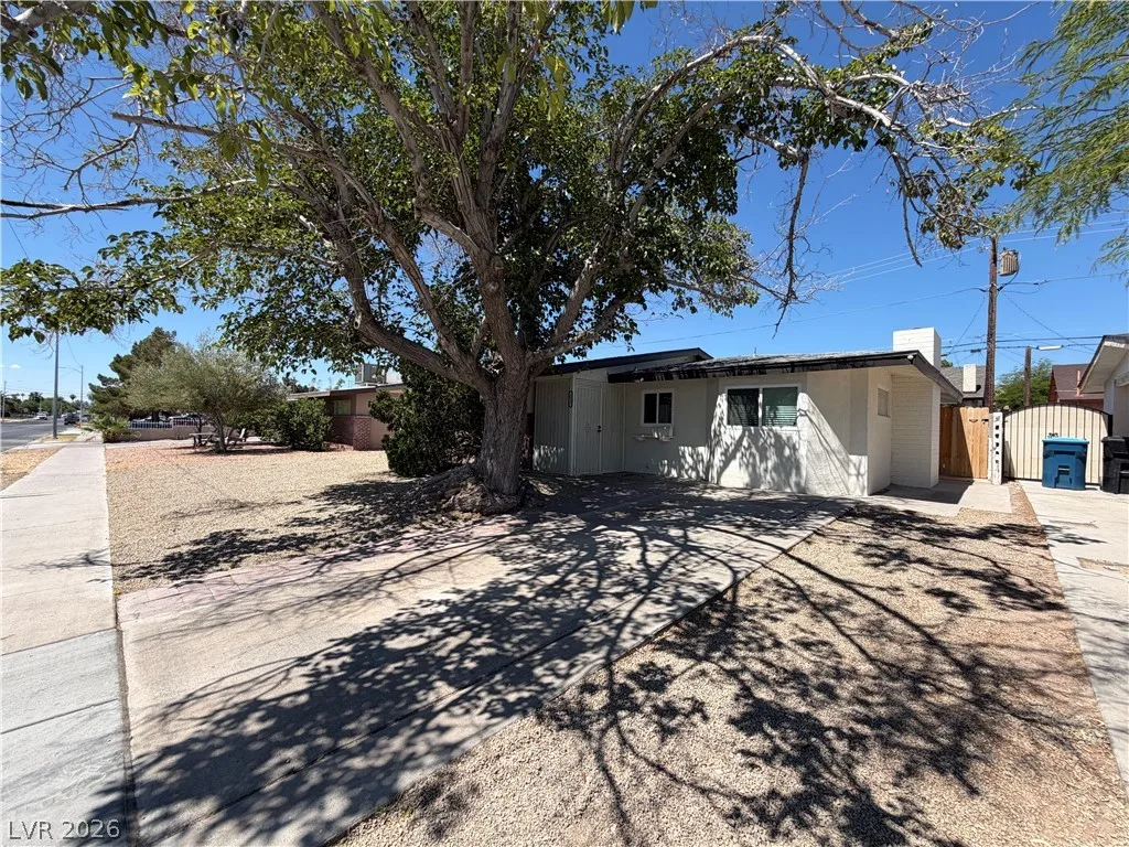 1317 Pyramid Drive — photo 2