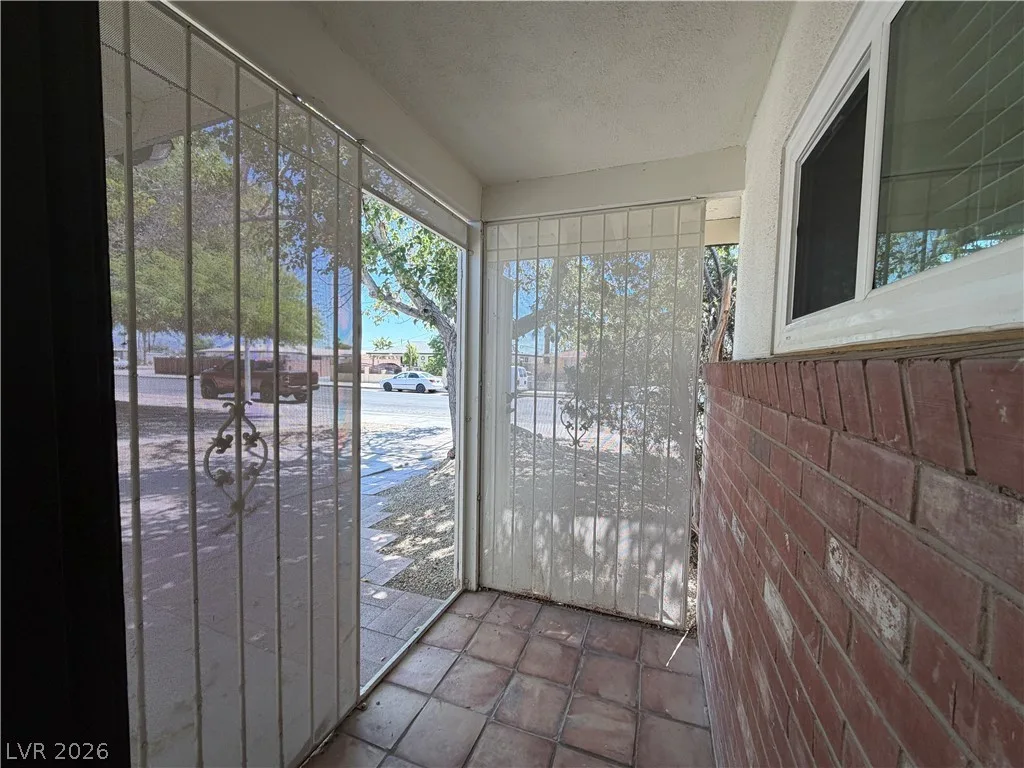 1317 Pyramid Drive — photo 3