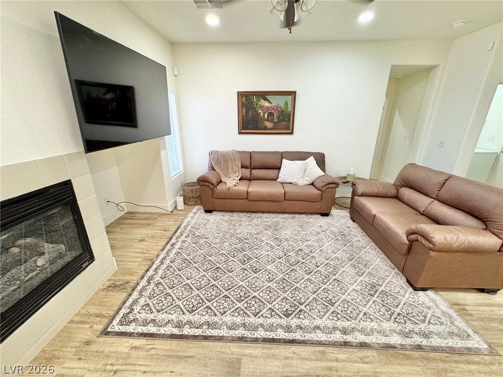 8852 Winter Sky Avenue — photo 2 of 23