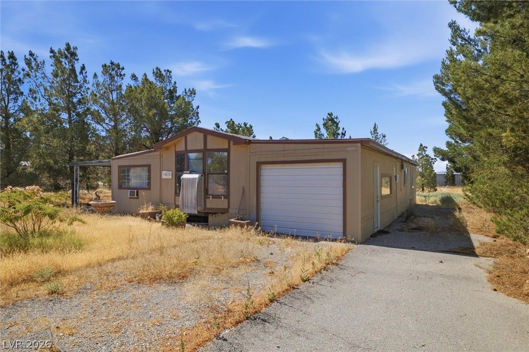 1611 Vondell Drive — photo 1