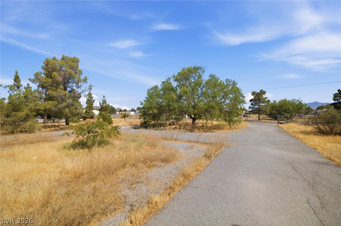 1611 Vondell Drive — photo 4
