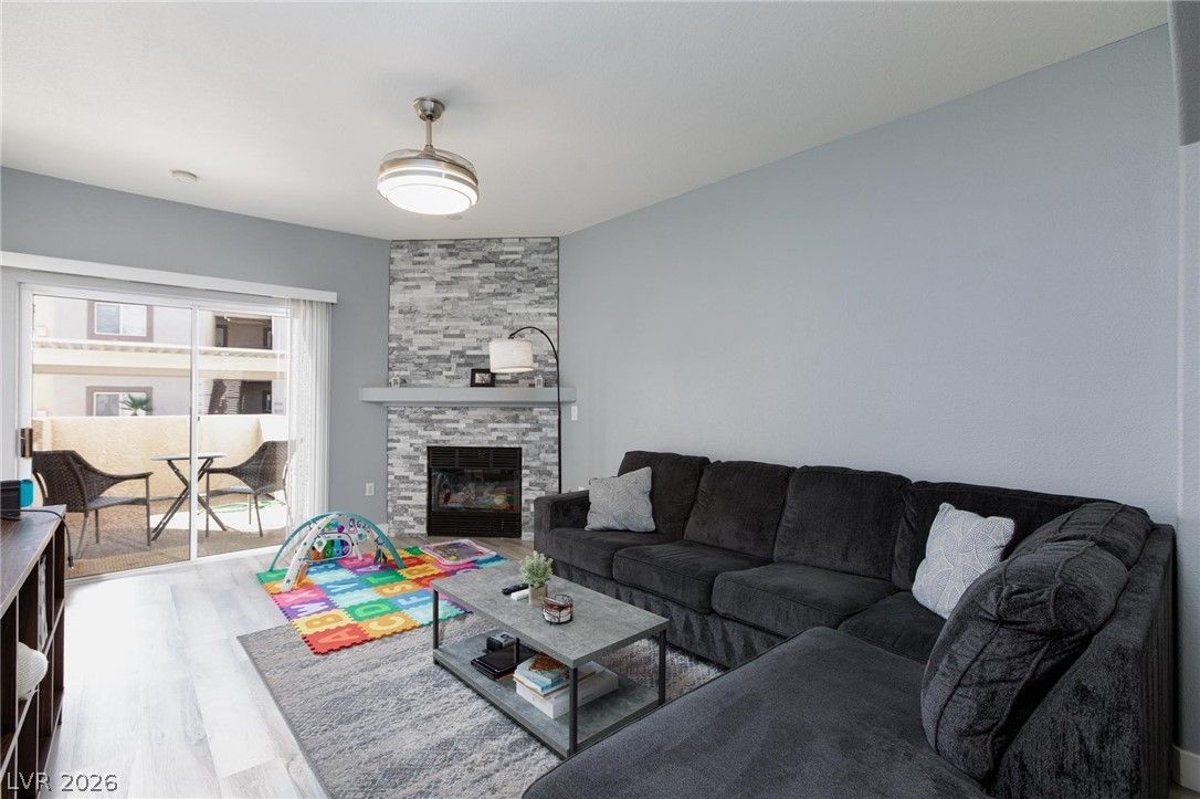 8725 West Flamingo Road 109 — photo 3