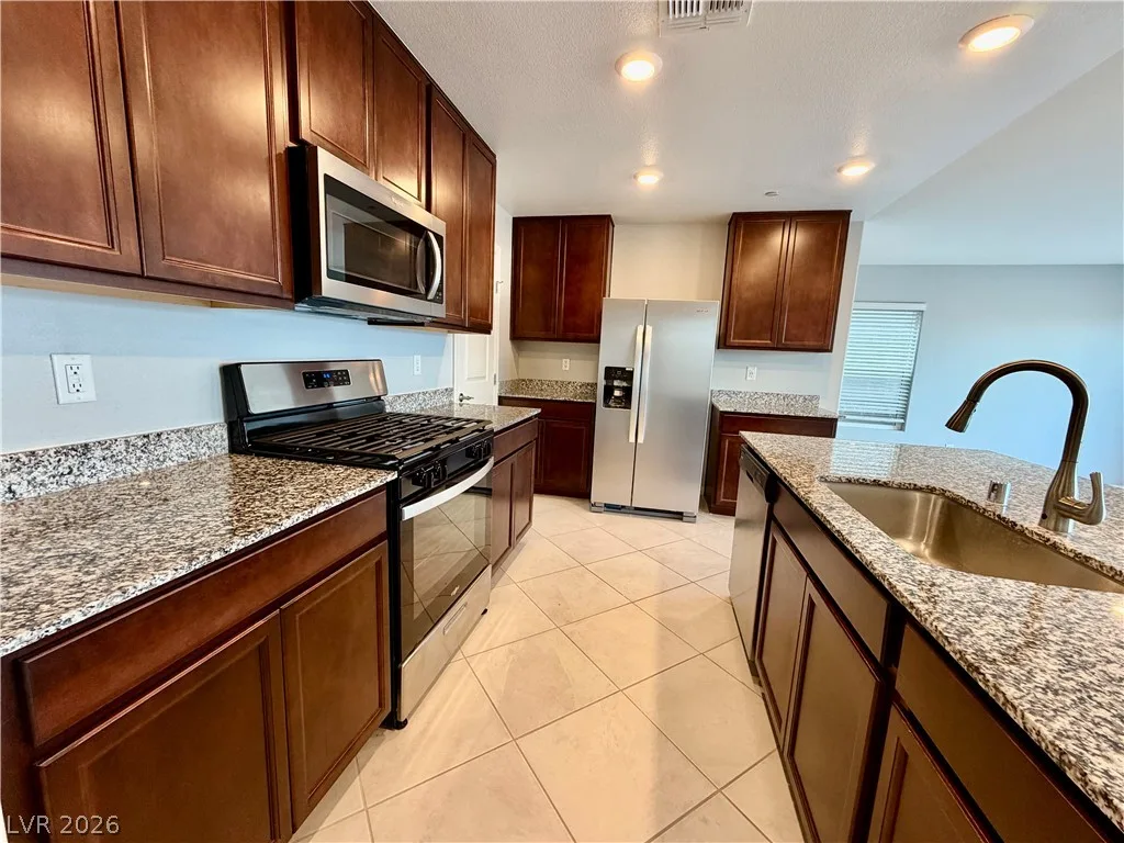 10828 Montana Blanca Avenue — photo 5
